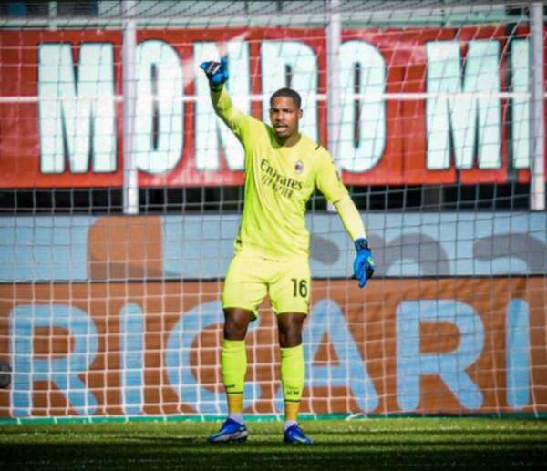 مايك ماينان