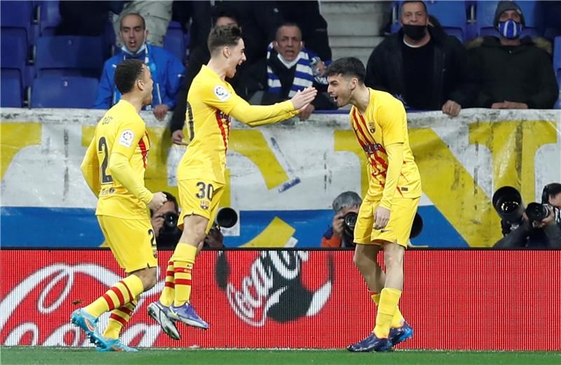 لاعبو برشلونة