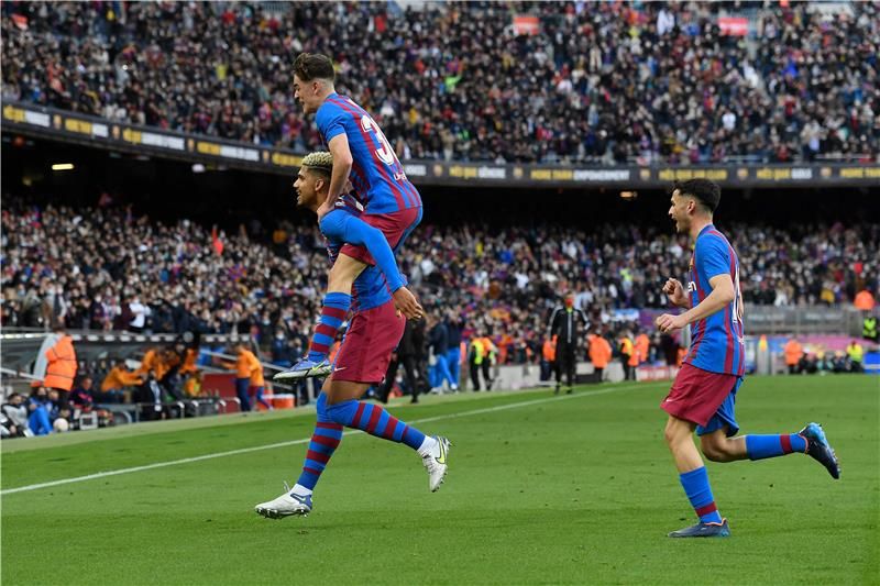 لاعبو برشلونة