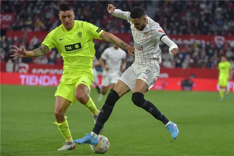 ?i=albums%2fmatches%2f2476989%2f20220211-afp_9zn7wj_afp