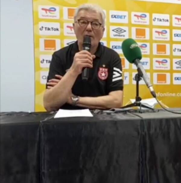 من المؤتمر الصحفي في بوتسوانا 