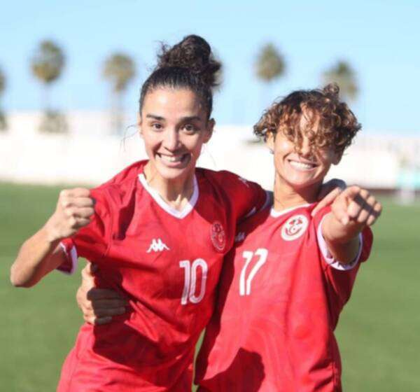 مريم جويج (يسار) مع إيمان الطرودي