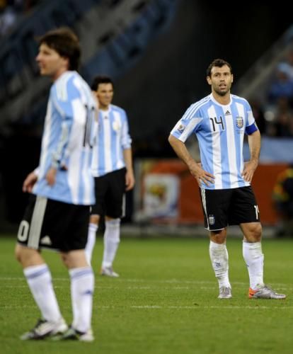 2010-07-03t155143z_01_wca483_rtridsp_3_soccer-world_reuters