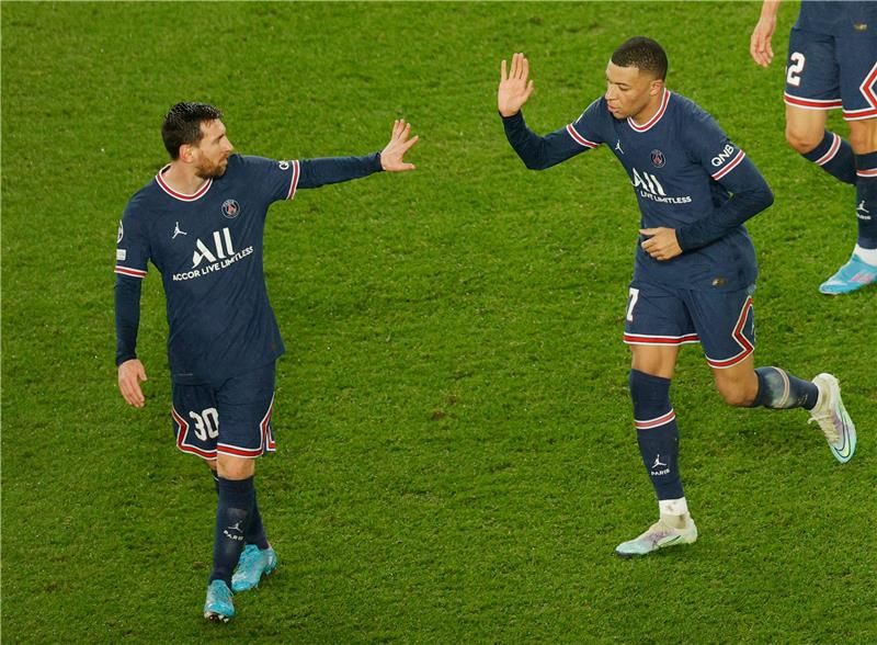 كيليان مبابي وليونيل ميسي