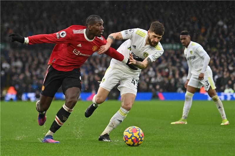 ليدز يونايتد ومانشستر يونايتد