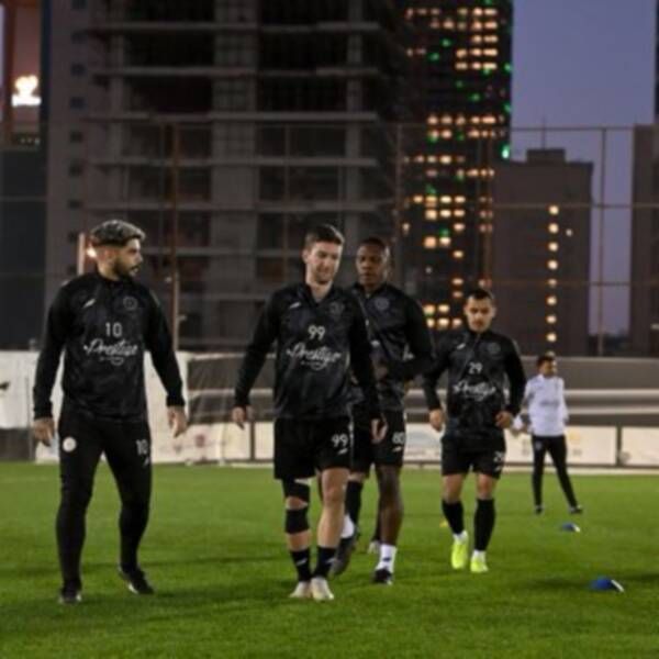 لاعبو الشباب