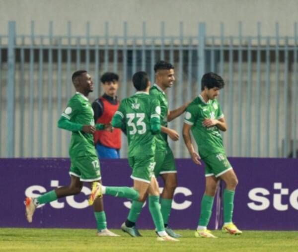لاعبو العربي