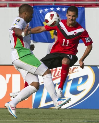 2011-06-112011-06-11t233845z_01_saa07_rtridsp_3_soccer-concacaf_reuters