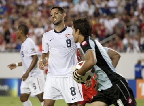 2011-06-122011-06-12t011920z_01_saa12_rtridsp_3_soccer-concacaf_reuters