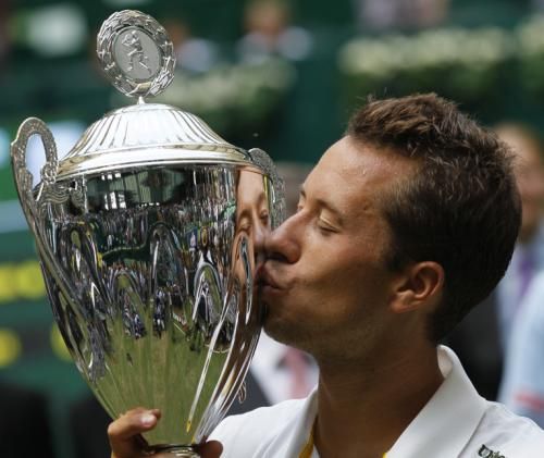 2011-06-122011-06-12t125719z_01_wr03_rtridsp_3_tennis-men-halle_reuters