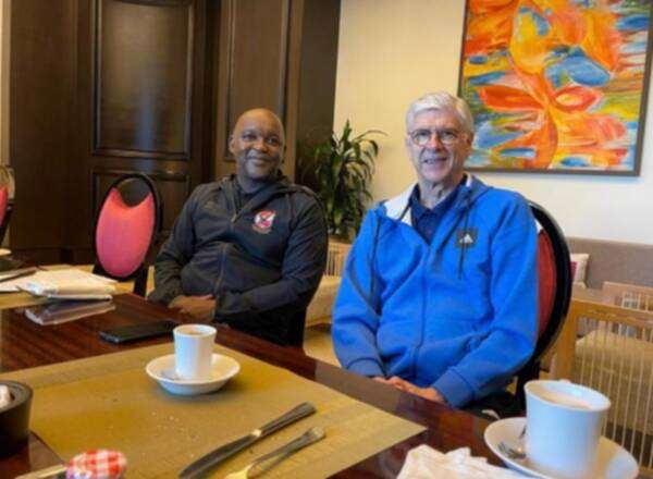 آرسين فينجر وموسيماني 