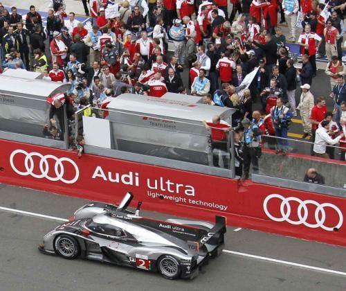 2011-06-122011-06-12t135617z_01_lema119_rtridsp_3_motor-racing-mans_reuters