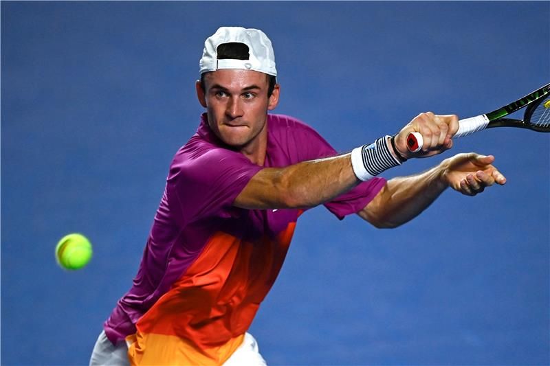 20220225-afp_323w4py_afp