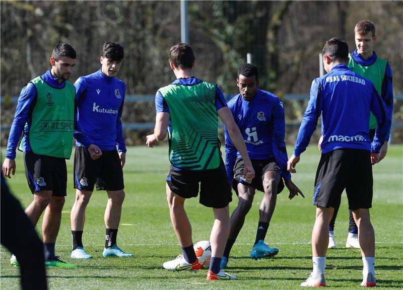 لاعبو سوسيداد