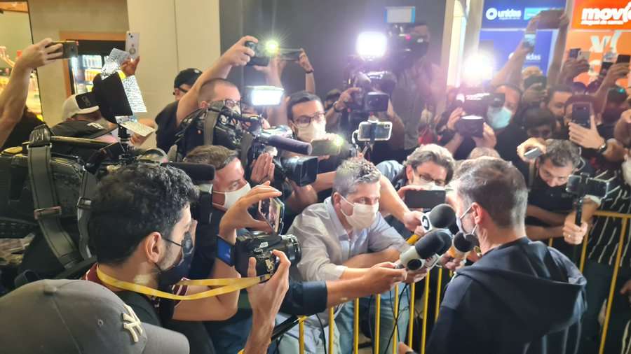 من استقبال بيريرا (نقلا عن حساب النادي على تويتر)