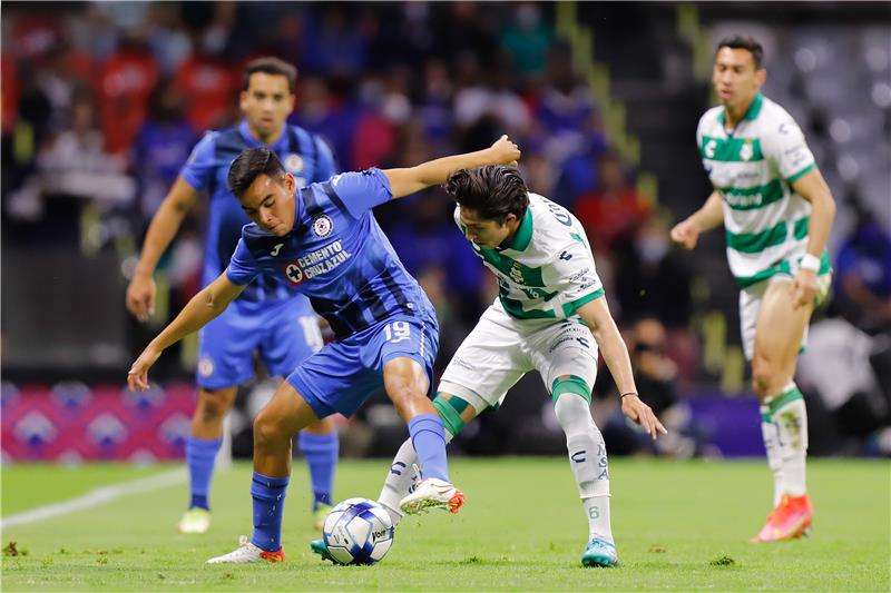 لقطة من المباراة