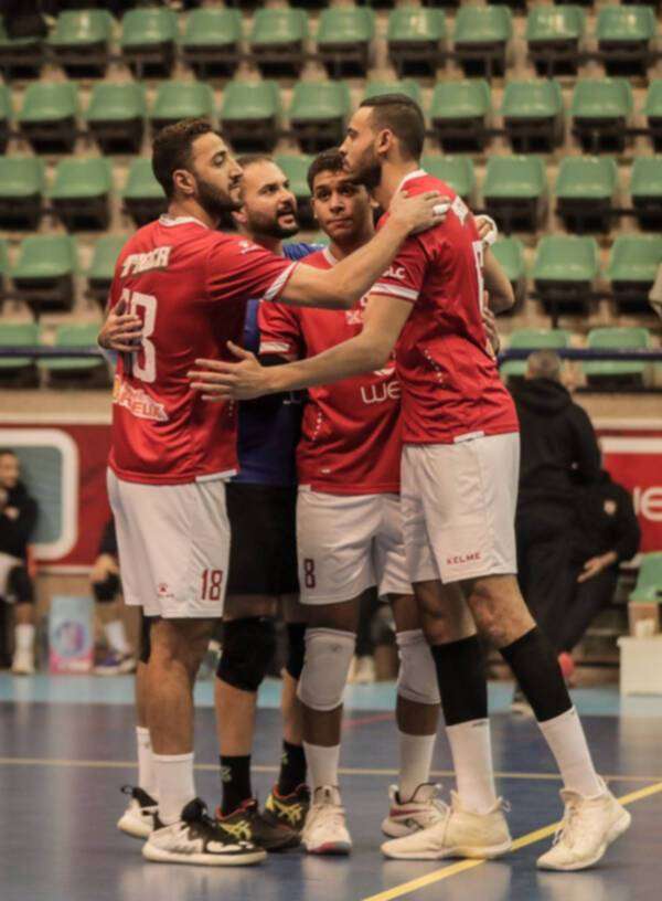 لاعبو الأهلي