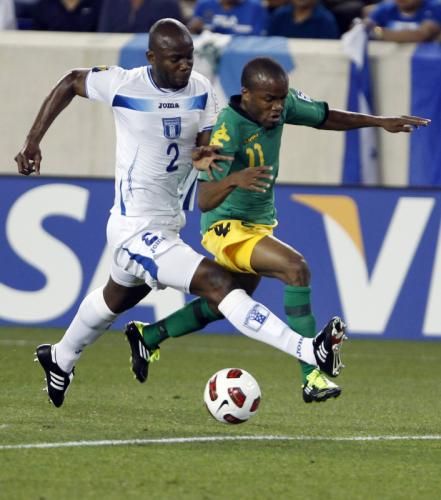 2011-06-142011-06-14t020609z_01_hnj109_rtridsp_3_soccer-concacaf_reuters