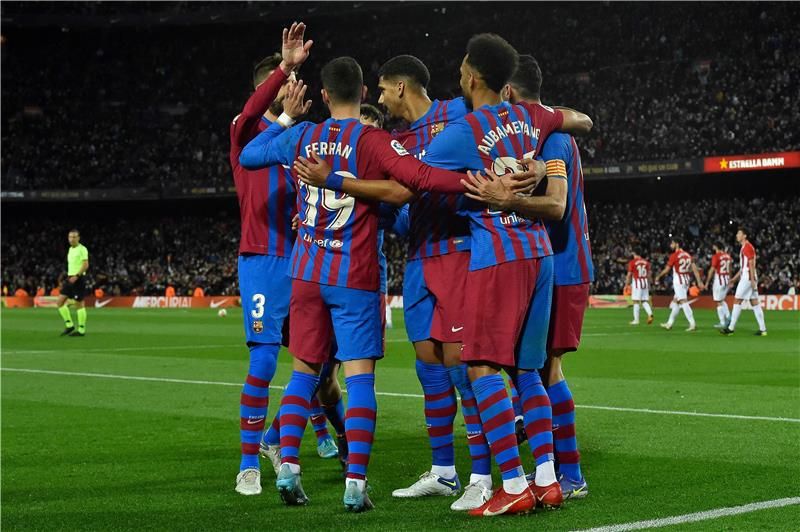 لاعبو برشلونة