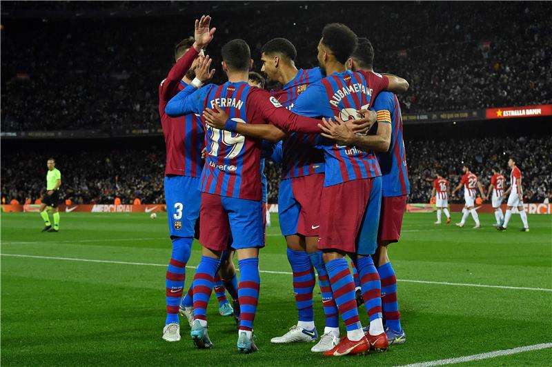 لاعبو برشلونة