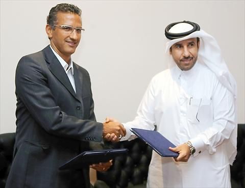 شاموسكا بعد توقيع العقد