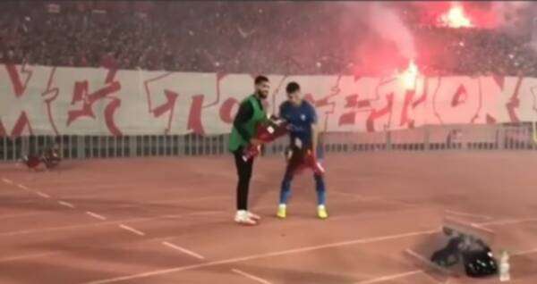 بن شرقي وأوناجم مع جماهير الوداد