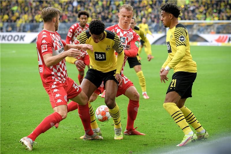 لقاء سابق بين الفريقين 