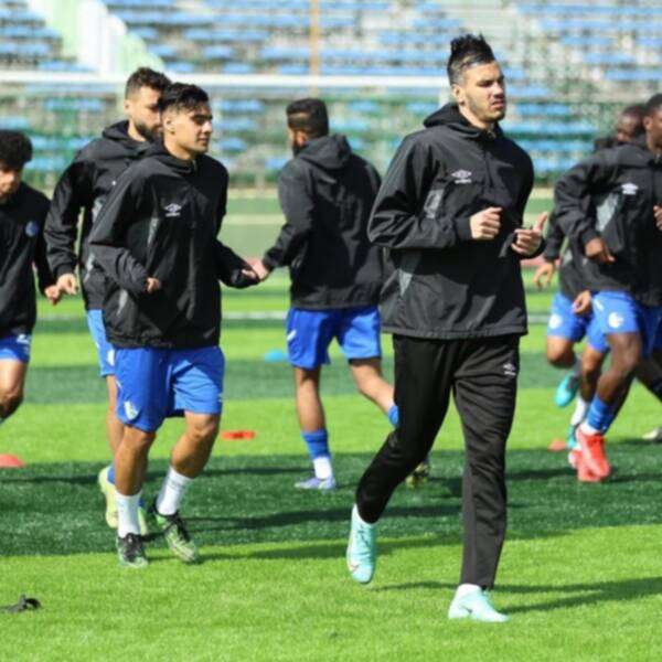 لاعبو الهلال