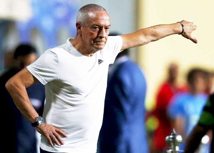 البرتغالي جوزفالدو فيريرا