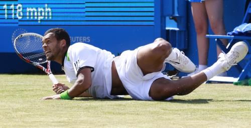 2011-06-112011-06-11t155707z_01_slp117_rtridsp_3_tennis-men-queens_reuters