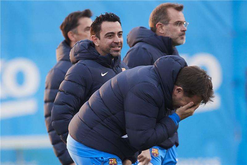 تشافي مدرب برشلونة