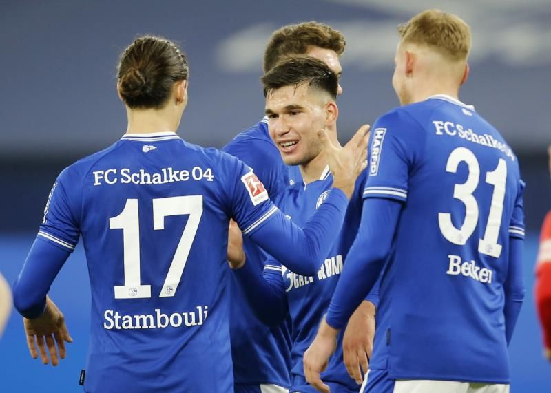 لاعبو شالكه 