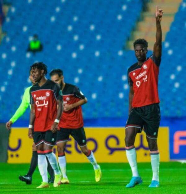 إيدير نجم الرائد