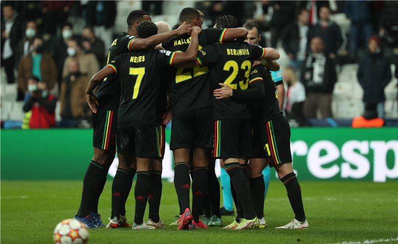 لاعبو أياكس