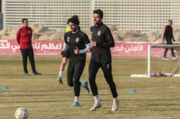 لاعبو الأهلي