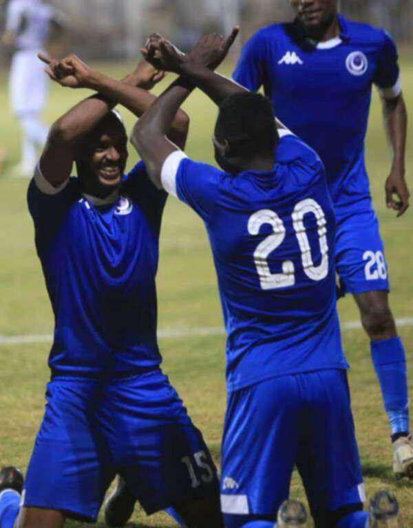 من مباراة الهلال أمام الهلال الأبيض