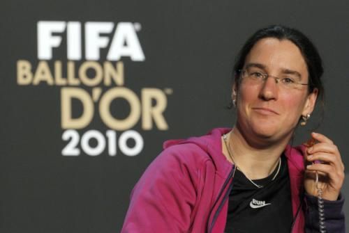 2011-01-102011-01-10t135603z_01_zur04_rtridsp_3_soccer-fifa_reuters