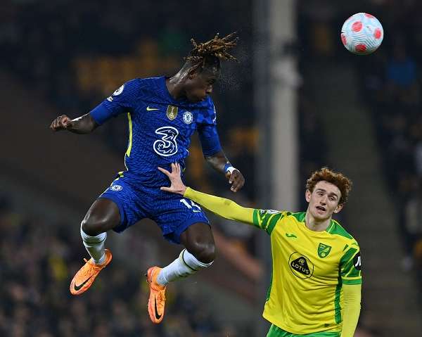 تشالوباه أمام نورويتش