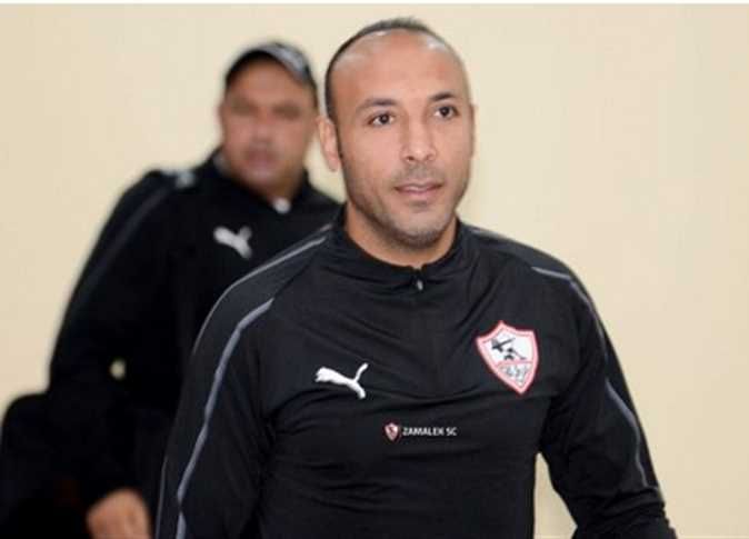 أيمن عبد العزيز