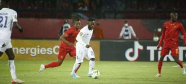 من لقاء سابق بين الهلال والمريخ