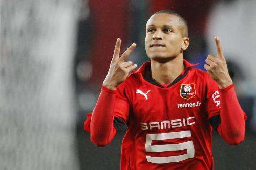 2010-10-03t212726z_01_sma08_rtridsp_3_soccer-france_reuters