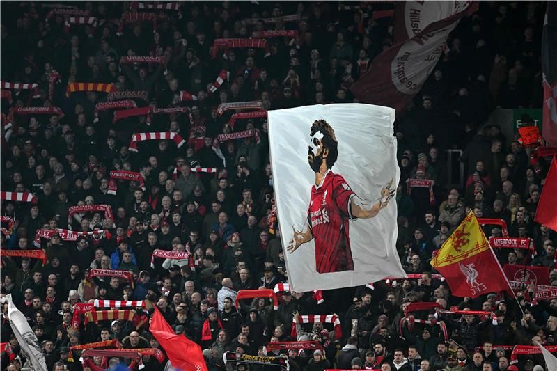 صورة لصلاح في مدرجات أنفيلد