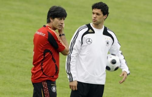 2011-06-162011-06-16t094625z_01_boh07_rtridsp_3_soccer-germany-ballack_reuters