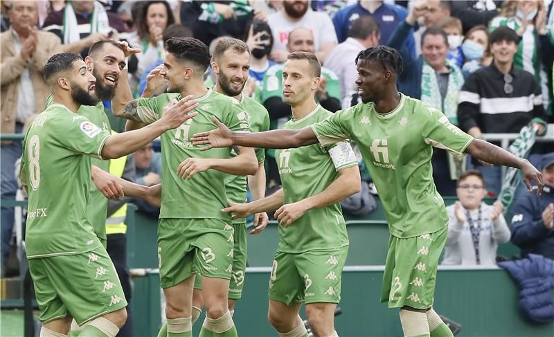 لاعبو  ريال بيتيس