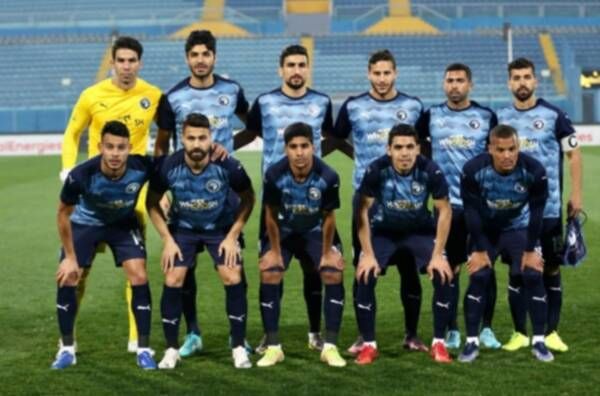 لاعبو بيراميدز