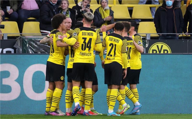 لاعبو بوروسيا دورتموند
