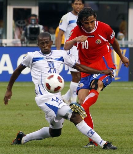 2011-06-192011-06-19t002234z_01_erd109_rtridsp_3_soccer_reuters