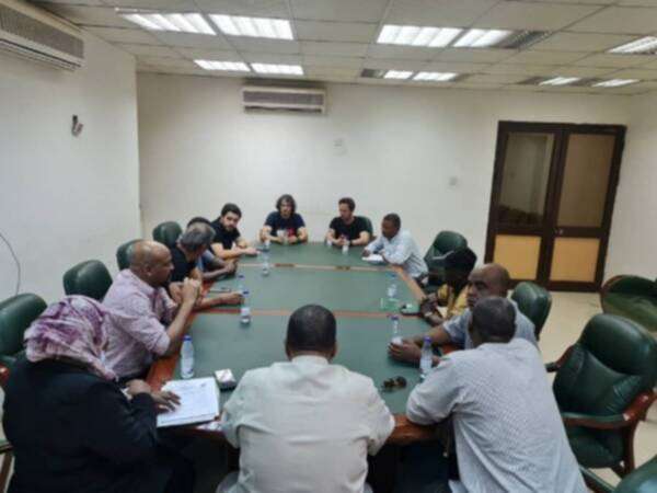 من الاجتماع