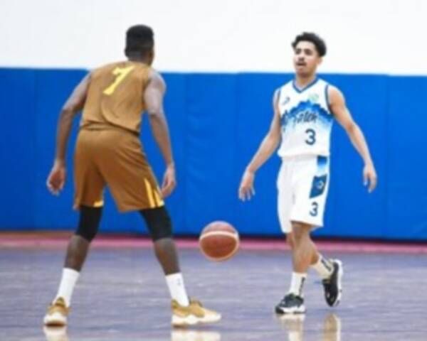 من مباريات الدوري