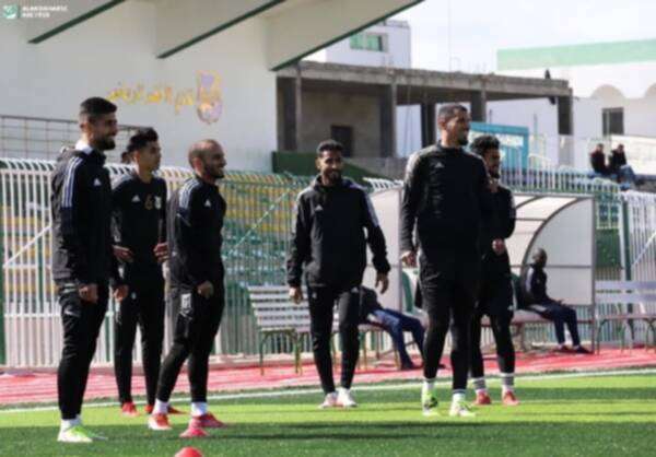 لاعبو الأخضر 